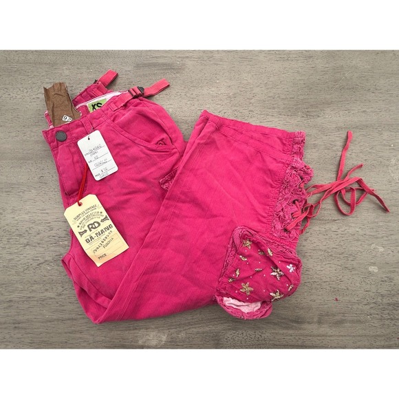 Da-Nang Pants - Da-Nang Surplus Vintage Girls Capri Cargo Pants Fuschia Pink Embroidered XS NWT